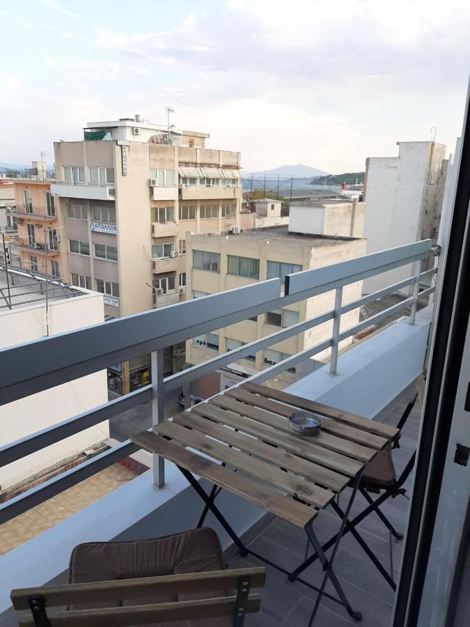 Central Mark Loft Volos Bagian luar foto
